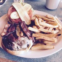 Carmelinda's Family Restaurant logo