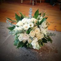 Creative Gardens Floral Design logo