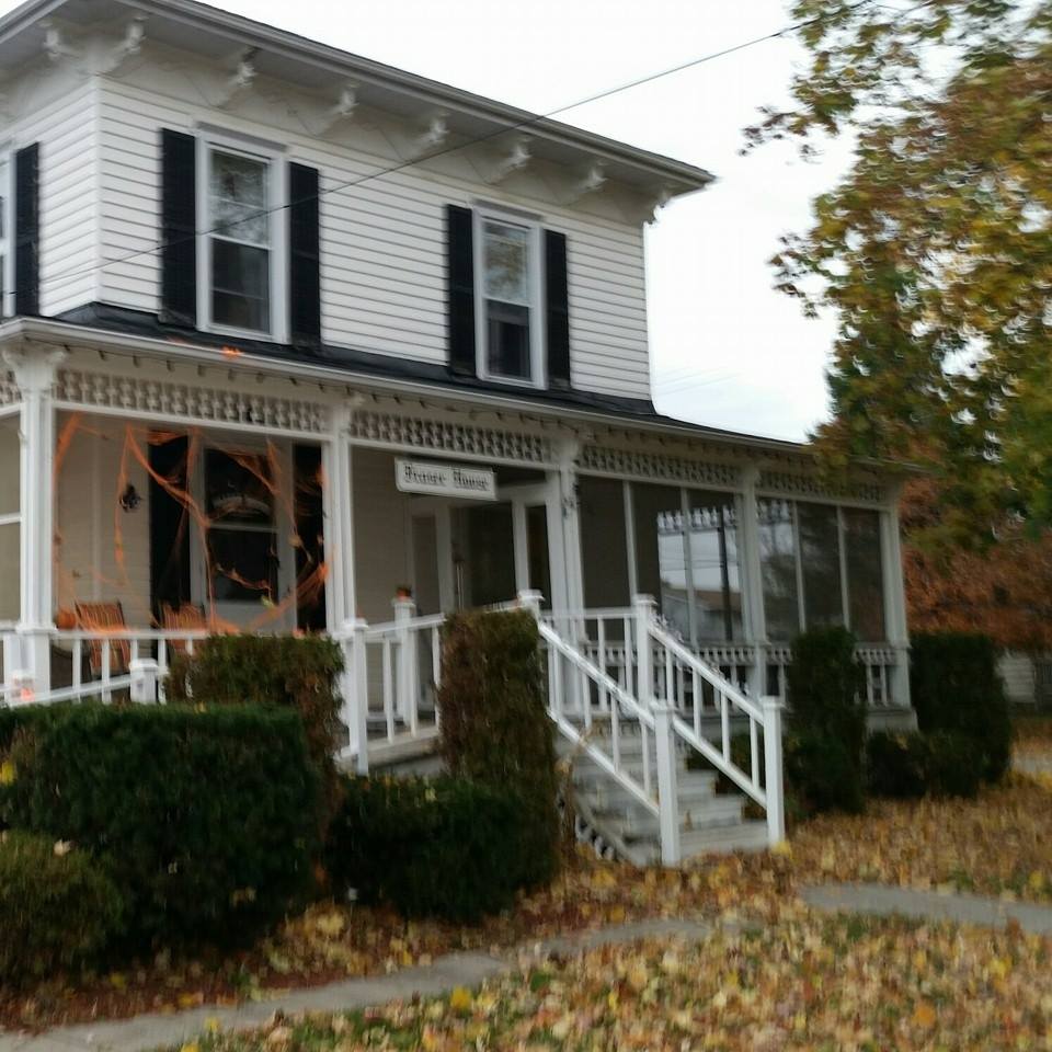 Fraser House Retirement Home Picton, ON Eastern Ontario Local